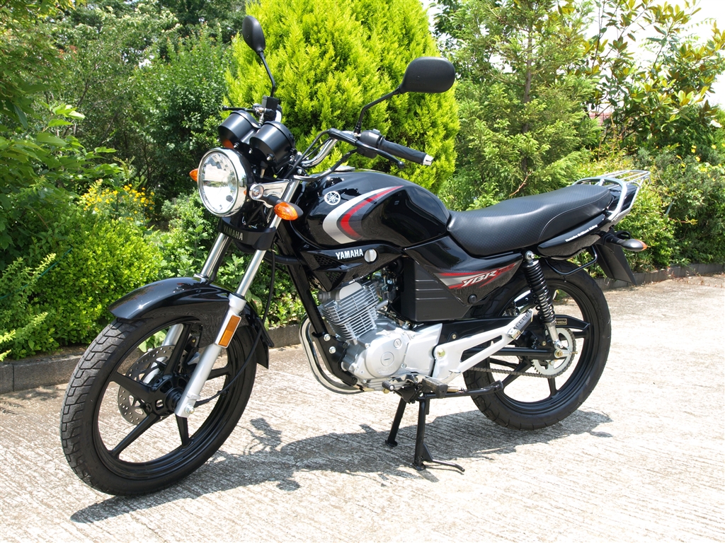 ヤマハ YBR125 - バイク