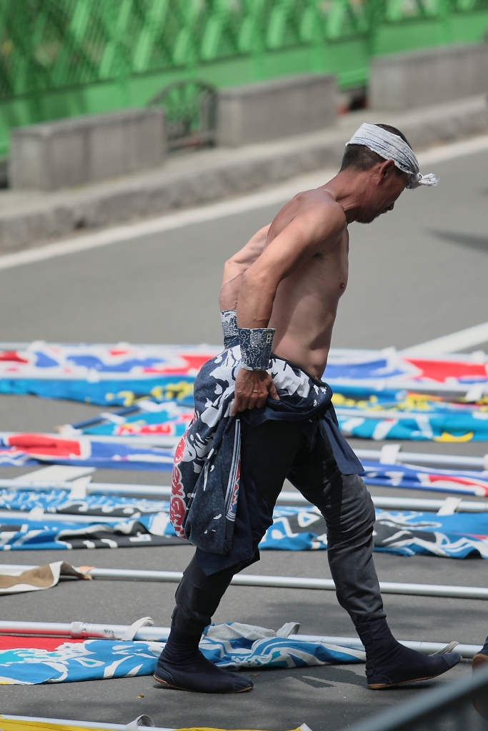 価格.com - 『日焼けした男の背中（本物の漁師さん？）』CANON EF70-200mm F2.8L USM 高山巌さんのレビュー・評価 ...