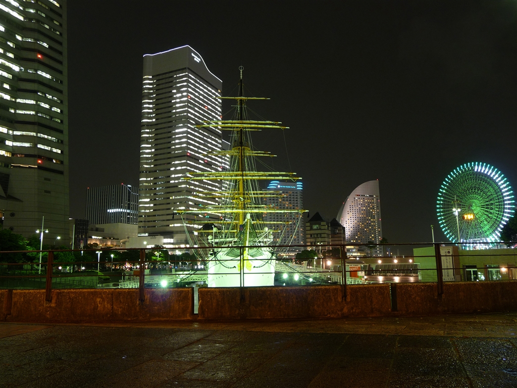 価格 Com 横浜の夜景です ランドマークタワーの近くで パナソニック Lumix Dmc Tz10 博多んもんさんのレビュー 評価投稿画像 写真 手軽に高画質 夜景もなかなか 410