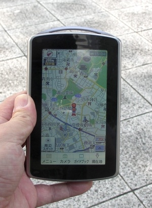 価格.com - 『徒歩ナビ時は縦画面で』パナソニック 旅ナビ CN-SG500D-T 石田 功さんのレビュー・評価投稿画像・写真「旅に役立つ個性派ナビ 」[41581]