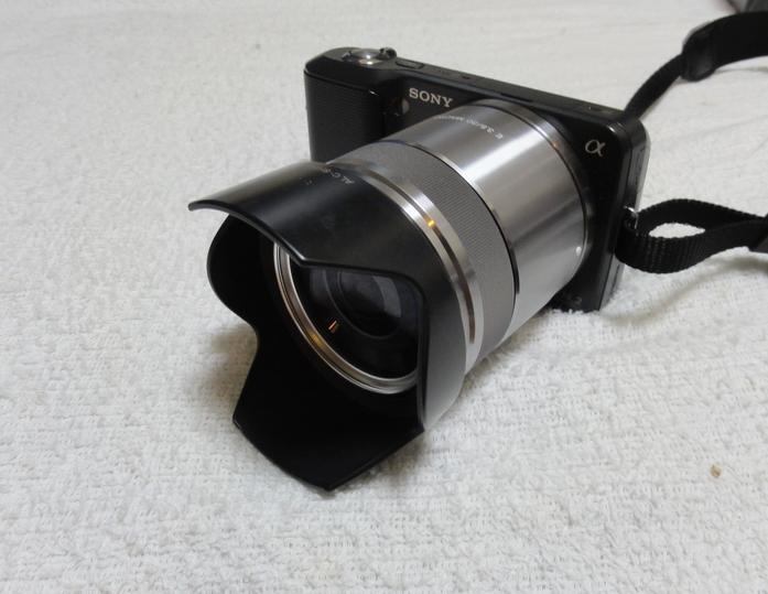 価格.com - 『花形フードも付きます。』SONY SEL30M35 potekitiさんの