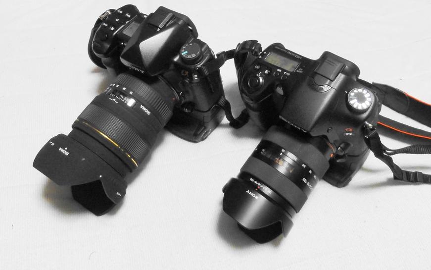 価格.com - 『α900は一回り大きいです。』SONY α77 SLT-A77V ボディ