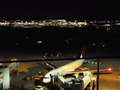 夜の空港