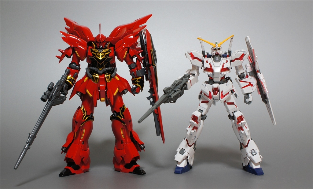 価格.com - 『ユニコーンと比較』BANDAI HG 1/144 機動戦士ガンダムUC