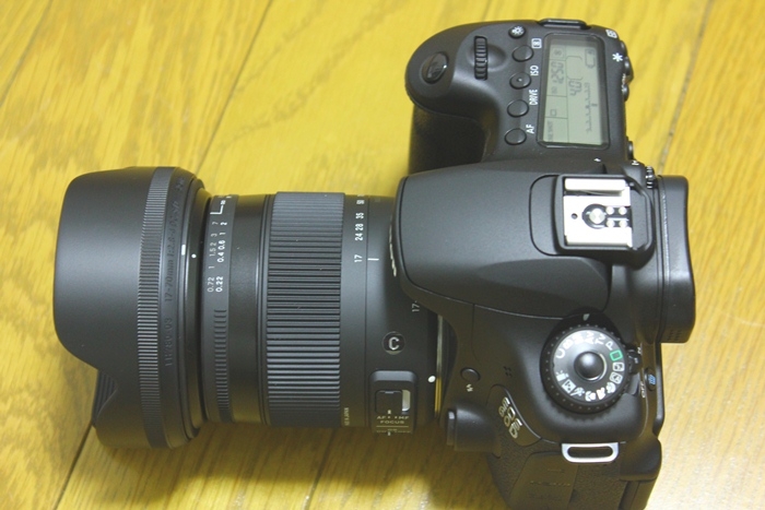 カメラ CANON 60D + レンズ sigma 17-70 f2.8 + SLIK三脚等を差し上げ