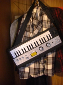 価格.com - 『ストラップ装着完了』KORG microKORG XL+ 価格.com - 『ストラップ装着完了』KORG microKORG XL+