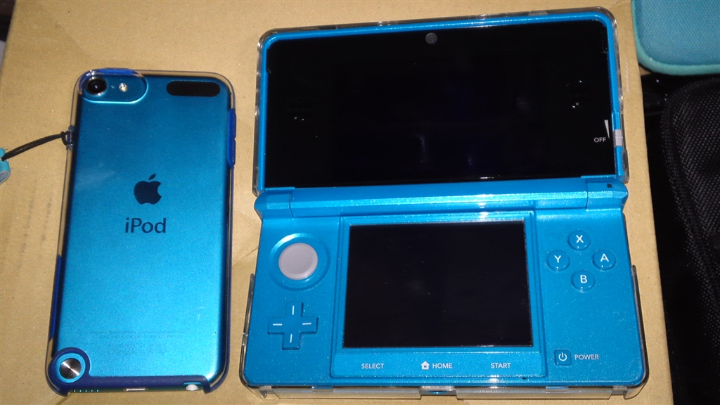 価格 Com Ipodtouch5 ブルーとツーショット 色そっくり 任天堂 ニンテンドー3ds ライトブルー みどり4647さんのレビュー 評価投稿画像 写真 なんとなく追加購入してしまいました