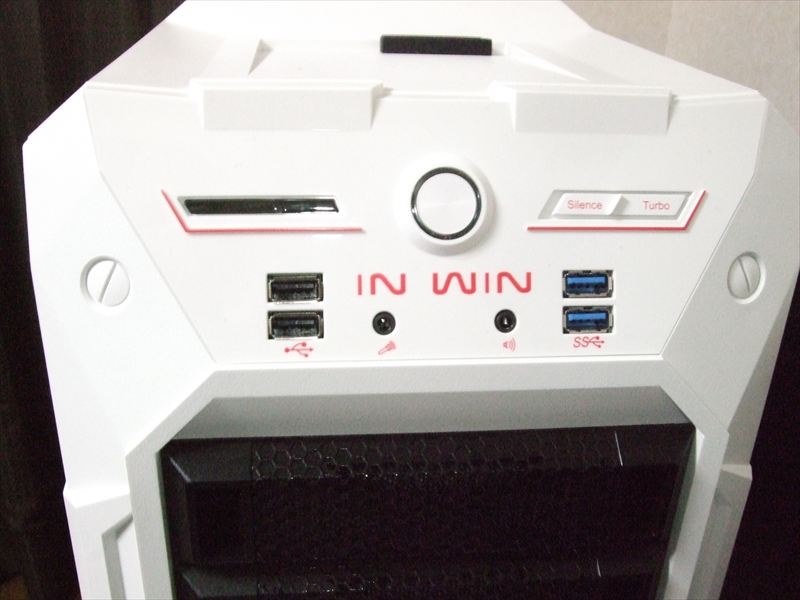 お気に入りのフルタワーケースが見つかりました！』 IN WIN BX141W 