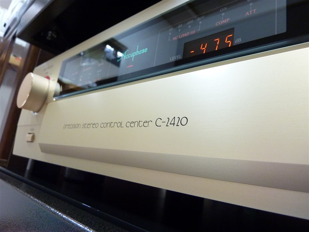 C-2420のレビュー』 Accuphase C-2420 のらぽんさんのレビュー評価 