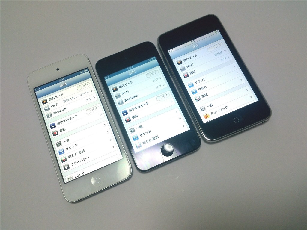 4世代との比較』 Apple iPod touch MD720J/A [32GB ホワイト&シルバー