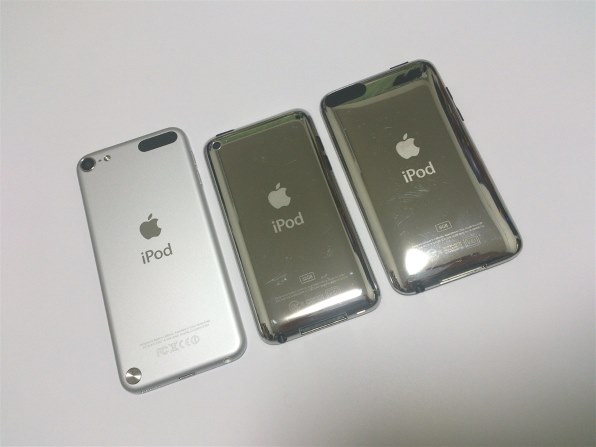 4世代との比較』 Apple iPod touch MD720J/A [32GB ホワイト
