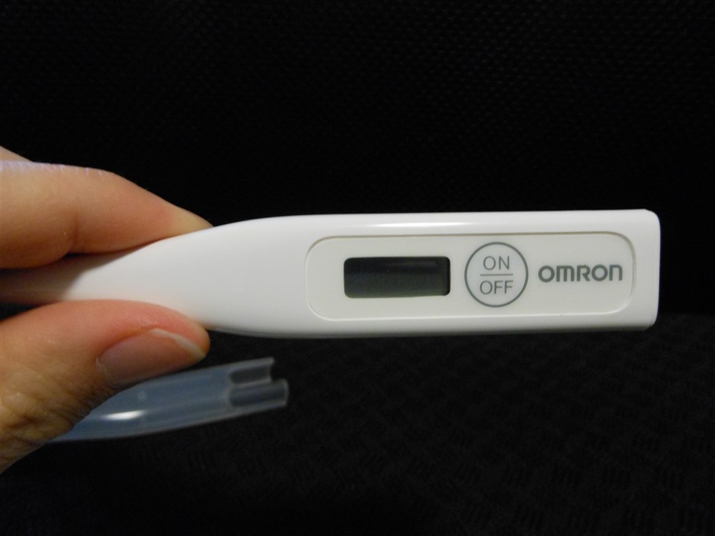 シンプルなデジタル表示の体温計。』 オムロン けんおんくん MC-846