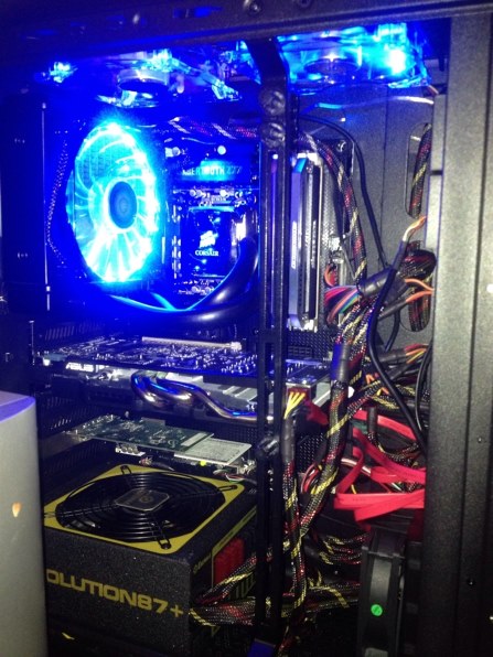 ENERMAX REVOLUTION87+ ERV850EWT-G 価格比較 - 価格.com