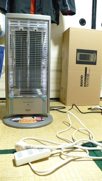【SANYO/サンヨー】遠赤外線ストーブ　RX-F10C 稼働品　家電用品 SANYO/サンヨー】遠赤外線ストーブ RX-F10C 稼働品 家電用品 三洋電機