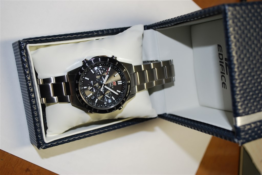 人生初のクロノグラフ』 カシオ エディフィス EQW-550D-1AJF h