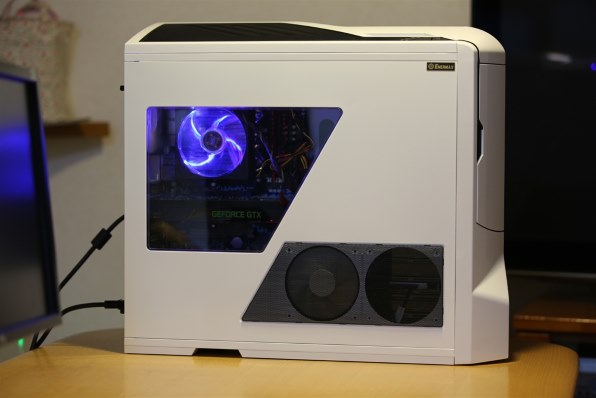 NZXT PHANTOMフルタワーブラック クリアサイドパネル 純正パネル付き NZXT、スタイリッシュフルタワー「Phantom 630」向けクリア