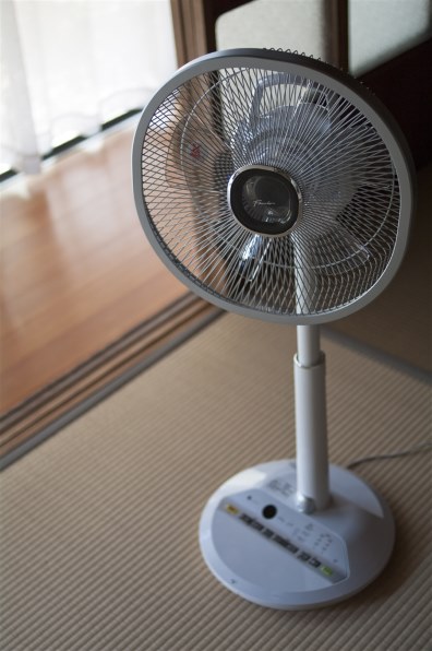 U-ING スタンド型扇風機 UF-DHR30H ヨドバシ.com - ユーイング U-ING リビング扇風機 DCモーター