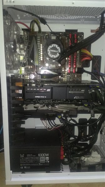 ASRock 990FX Extreme9投稿画像・動画 (レビュー) - 価格.com