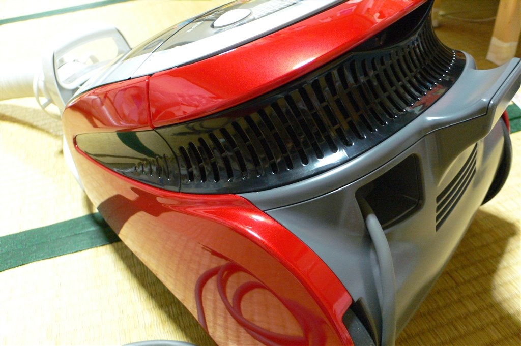 日立ロボットクリーナー 最強の排気性能を誇る、日立製クリーナーの「伝説の名品」です