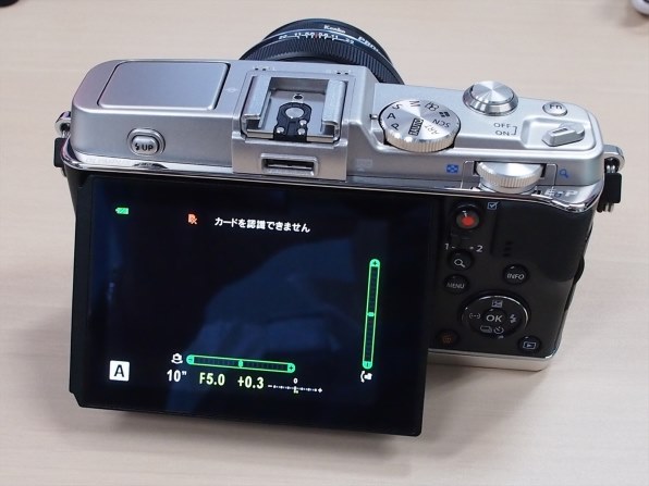 OLYMPUS E-P5 17F1.8 レンズキット WHITE Amazon | OLYMPUS ミラーレス一眼 PEN E-P5 17mm F1.8 レンズ