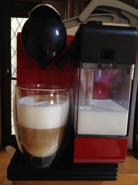 Nestle - ☆未使用品☆ ネスプレッソ ラティシマ プラス F411 WH Amazon | Nespresso ラティシマ+(プラス) ホワイト F411WH