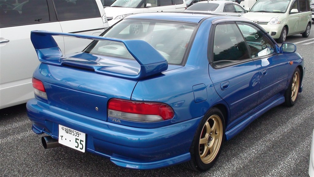 Gc 8のg型 Wrx Ra Limited スバル インプレッサ セダン 後ろの桃太郎さんのレビュー評価 評判 価格 Com