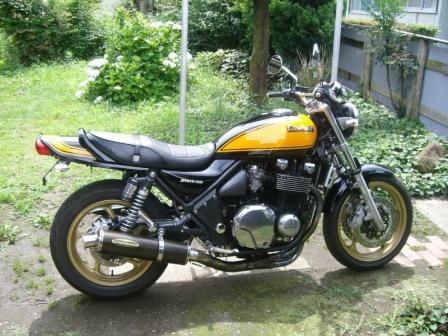 カワサキゼファー1100 カワサキ（KAWASAKI） ゼファー1100 | ZEPHYR 1100の型式・スペック