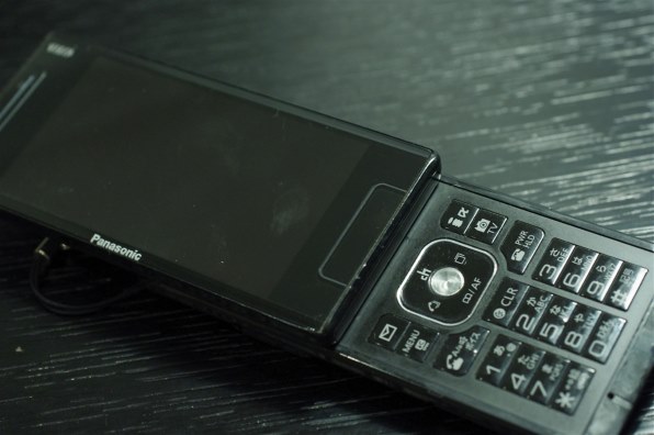 【美品・貴重】docomo パナソニック FOMA Ｐ905i ブラック Amazon.co.jp: PANASONIC FOMA P905i Red : Electronics