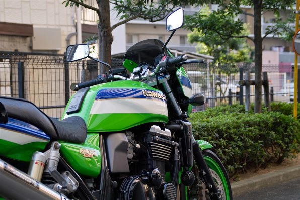 カワサキ Zrx1100 価格 Com