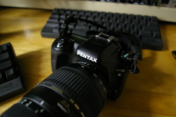 PENTAX ist DS デジタル一眼レフカメラ Amazon.co.jp: PENTAX *ist Ds デジタル一眼レフカメラ ボディ