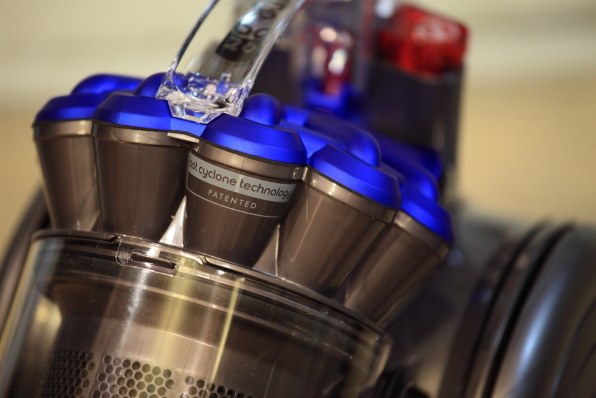 ダイソンＤＣ２６ ヨドバシ.com - ダイソン Dyson サイクロン掃除機 DC26 turbinehead