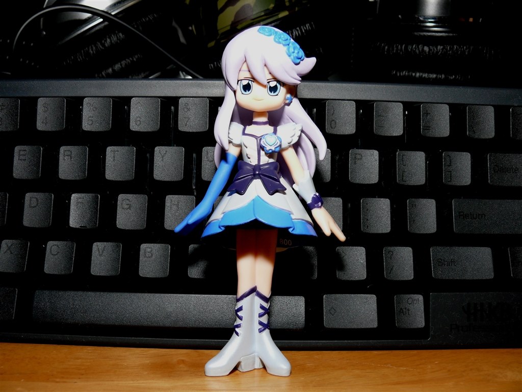 月光に冴える一輪の花、キュアムーンライト！』 BANDAI キュア