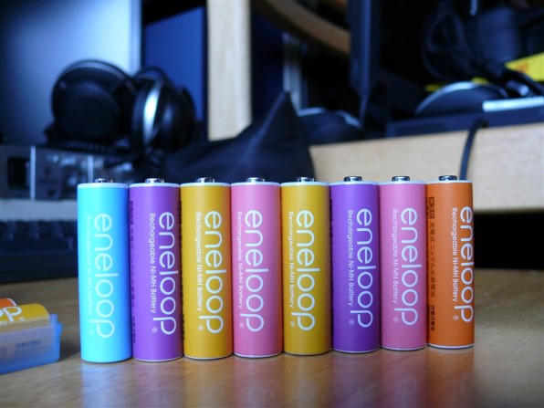 SANYO eneloop ニッケル水素電池 黒　サンヨー　ハイブリッド Amazon | SANYO eneloop tones glitter 充電式ニッケル水素電池