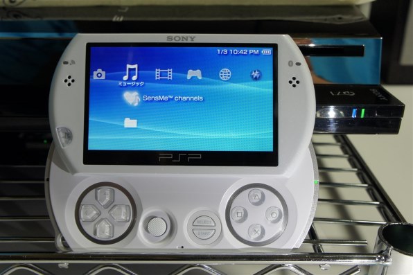 PSP GO PSP-N1000プレイステーションポータブル GO 読取 ホワイト