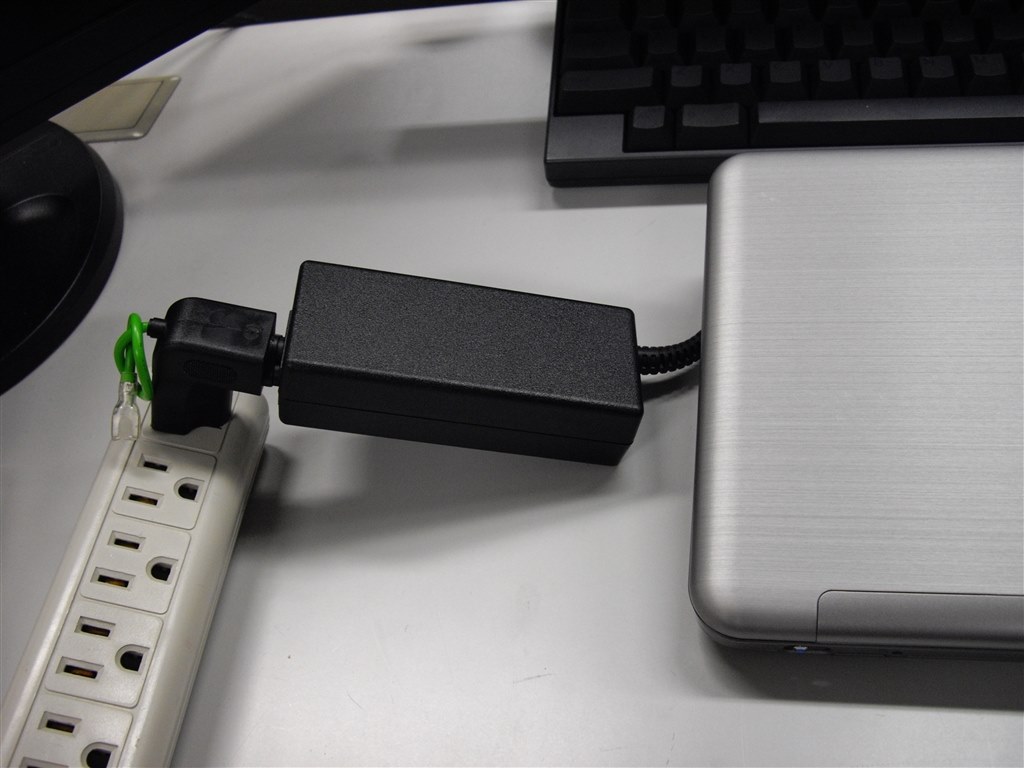 Cyrixの流れを汲む爆熱CPU搭載』 HP HP 2133 Mini-Note PC Cyrixの流れを汲む爆熱CPU搭載』 HP HP 2133 Mini-Note PC