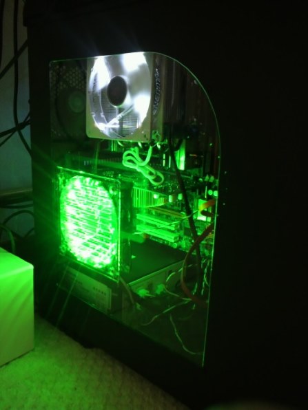 COOLER MASTER CM 690 II Plus NVIDIA edition NV-692P-KWN1-JP投稿