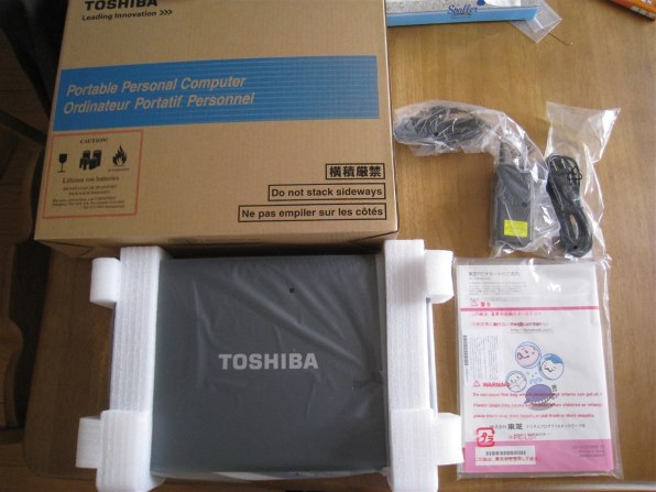 東芝 dynabook Satellite B350 B350/W2FB PB3502FBSGBW-K 2011春モデル 価格.com限定  マウス付モデル投稿画像・動画 - 価格.com