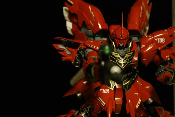 MG MSN-06S シナンジュ 「機動戦士ガンダムUC」 Amazon | MG 機動戦士ガンダムUC シナンジュ 1/100スケール