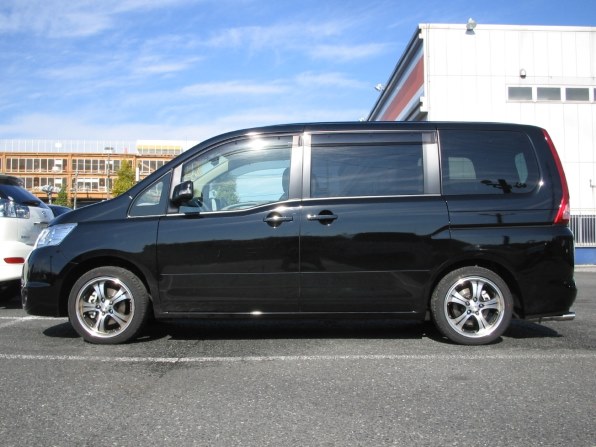 バリ山 215/55R17 グッドイヤー イーグル LS2000 HybridⅡ グッドイヤー EAGLE LS2000 Hybrid II 215/55R17 93V 価格比較