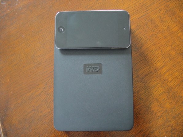 WESTERN DIGITAL WD Elements デスクトップ WDBAAU0020HBK投稿画像