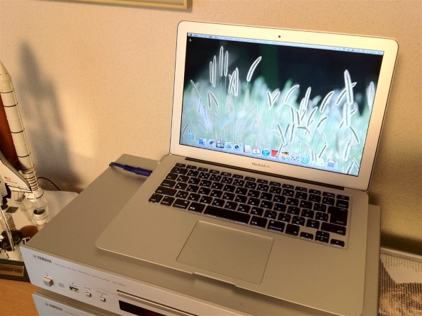 Apple MacBook Air 1700/13.3 MC965J/A投稿画像・動画 - 価格.com