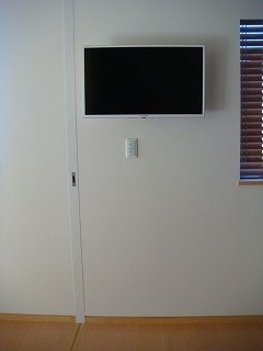 シャープ フリースタイル AQUOS LC-32F5-W [32インチ ホワイト系]投稿