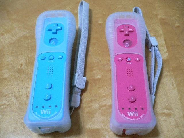 Wiiリモコンプラスが同梱 任天堂 Wiiリモコンプラス バラエティパック ポテトグラタンさんのレビュー評価 評判 価格 Com