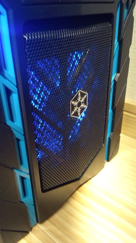 静音性の高い、青色PCケースファン。』 オウルテック OWL