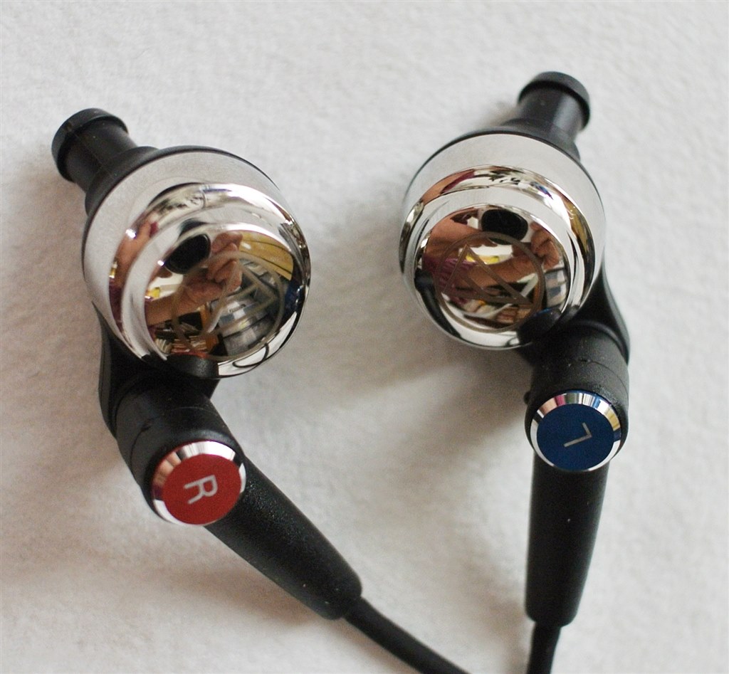 オーディオテクニカ ATH-CK100PRO CK100PROの後継モデルとして(^-^;ZX1