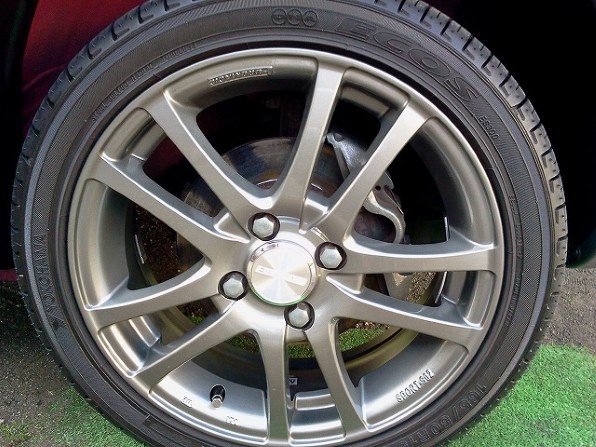 YOKOHAMA DNA ECOS 265/30R19 89W投稿画像・動画 - 価格.com