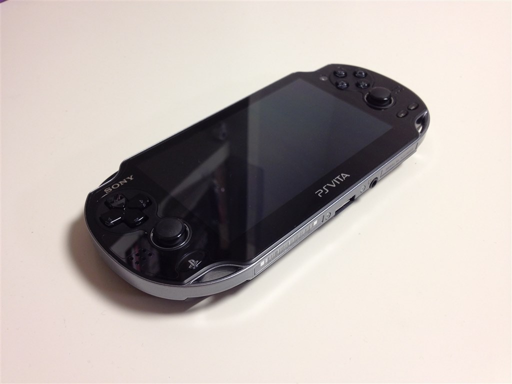 色々損をしてる携帯ゲーム機』 SIE PlayStation Vita