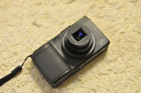 クセのない良いカメラです。』 リコー GR DIGITAL IV ブラック