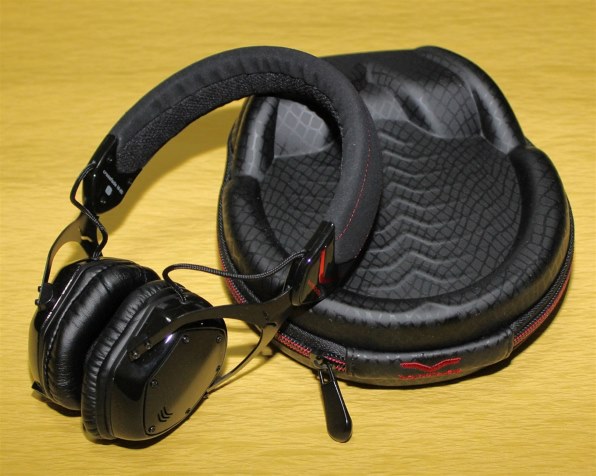 V-moda crossfade M-80 【イタリア製 高音質ヘッドホン】 V-MODA Crossfade M-80 Vocal On-Ear Noise-Isolating Metal