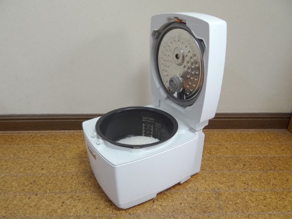 三菱電機 炭炊釜 NJ-VE102-W [ピュアホワイト] 価格比較 - 価格.com